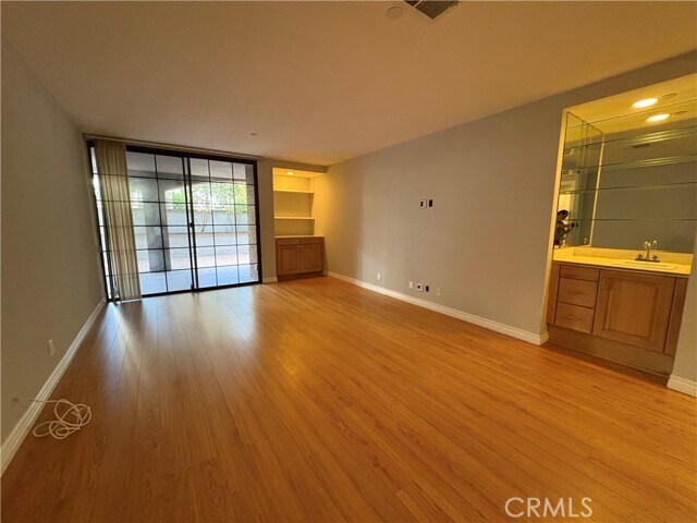 Building Photo - 200 N Swall Dr