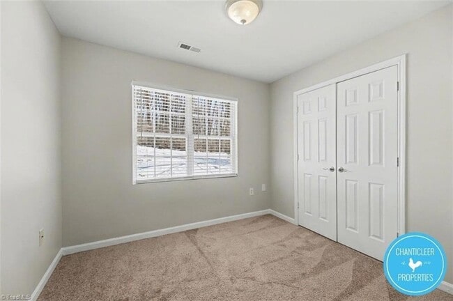 Building Photo - 1041 W Barton St