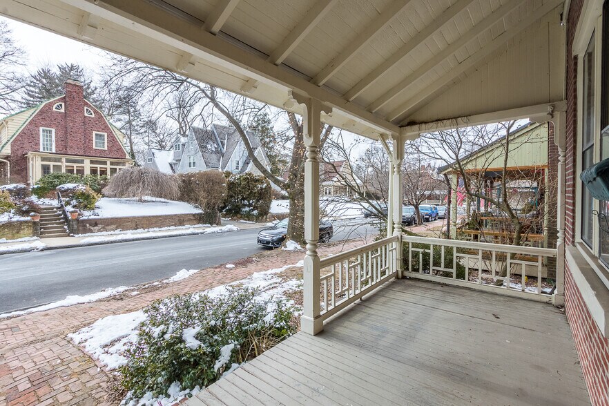 Building Photo - 239 Dean St