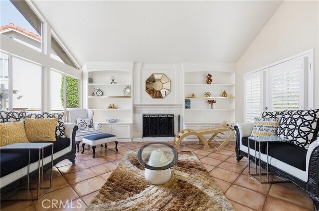 Building Photo - 28241 San Marcos