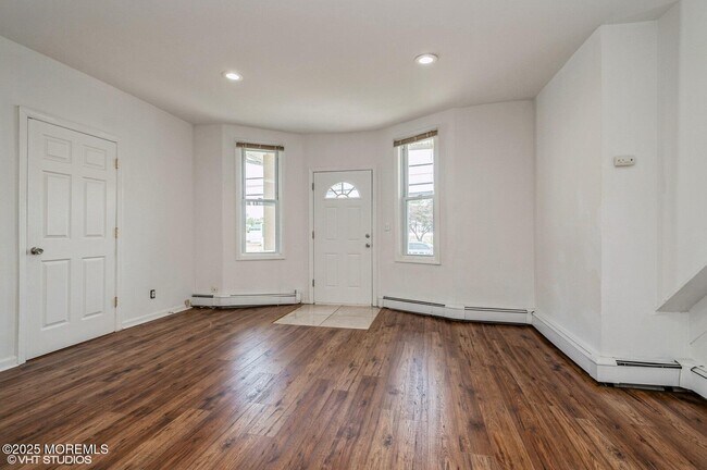 Building Photo - 118 Joline Ave