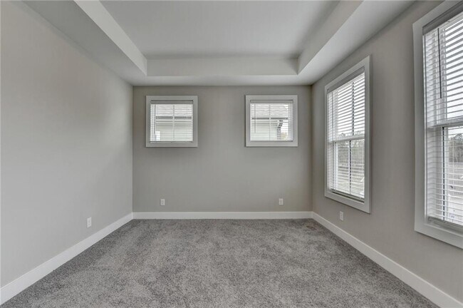 Building Photo - 106 Pinecone Pkwy