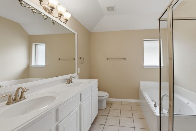 Building Photo - 1702 Bonnyton Ln