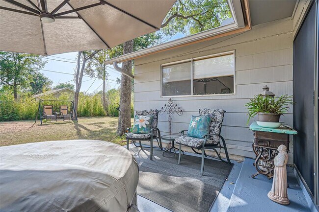 Building Photo - 9206 Robins Nest Ln