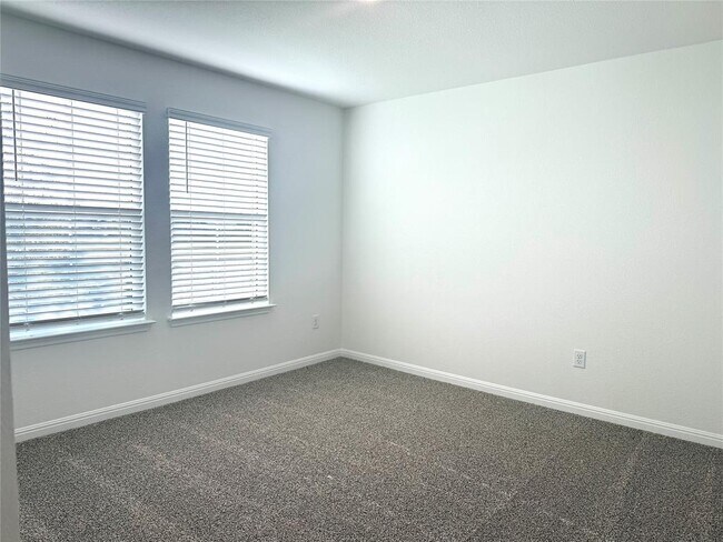 Building Photo - 1917 Buntline Hitch Dr