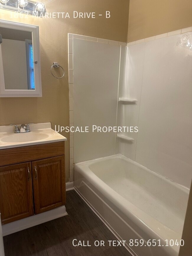 Building Photo - 1862 Marietta Dr