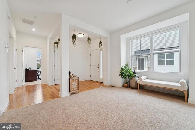 Building Photo - 25 Copper Ct