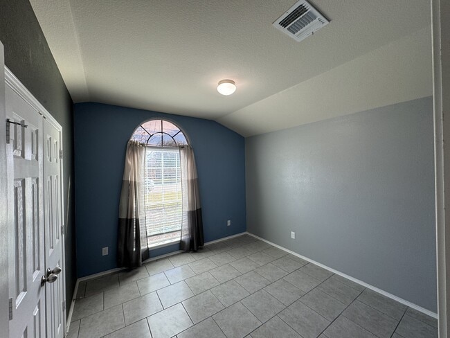 Building Photo - 1314 Starlight Dr