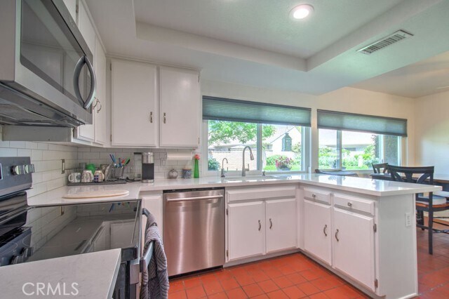 Building Photo - 17252 Citron