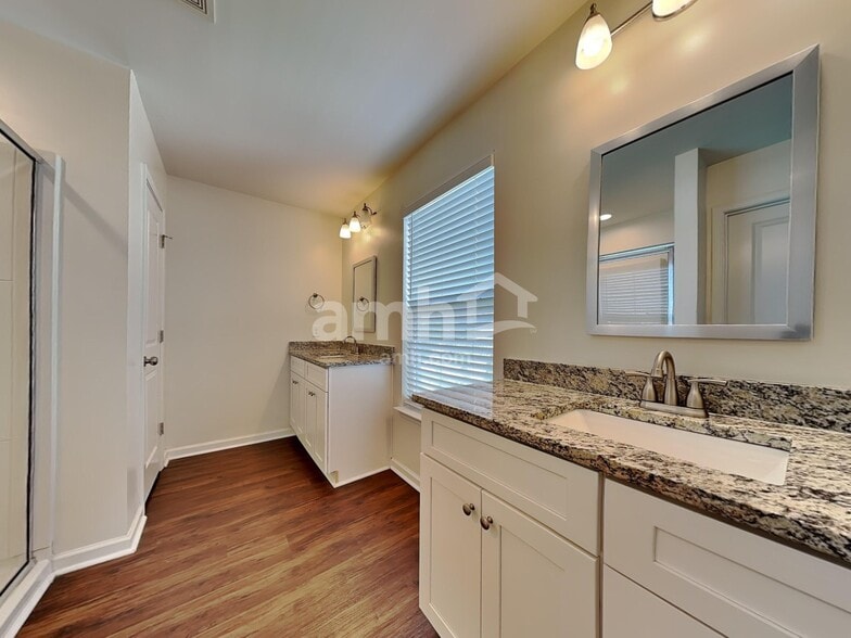 Building Photo - 103 Westover Dr