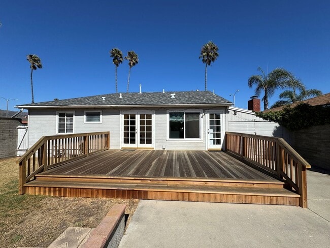 Building Photo - 2352 Pierpont Blvd