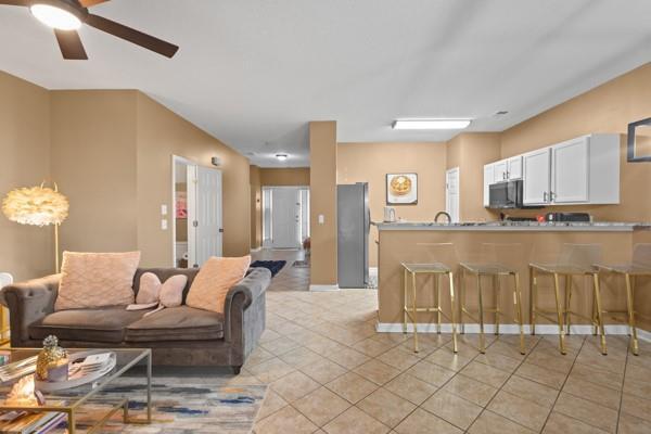 Building Photo - 398 Parc River Blvd