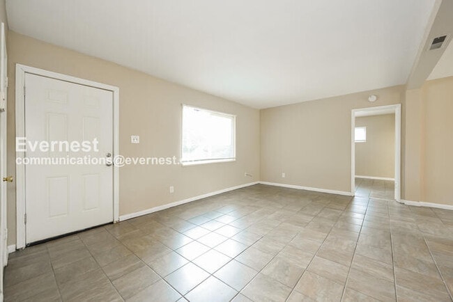 Building Photo - 706 Uvalda St