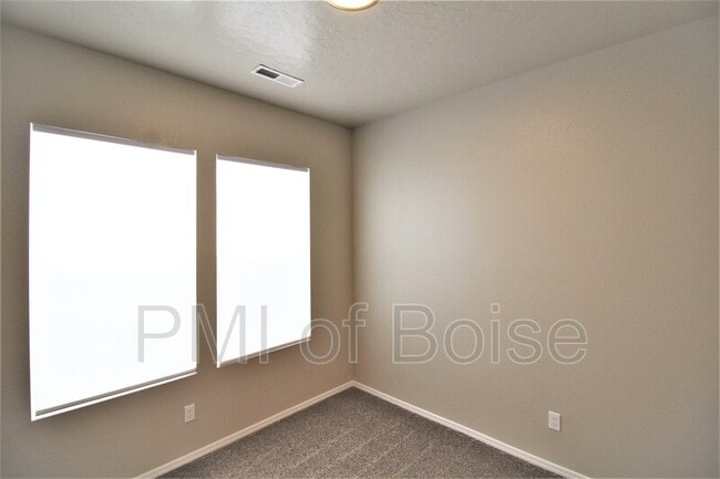 Building Photo - 973 S Rangipo Ave