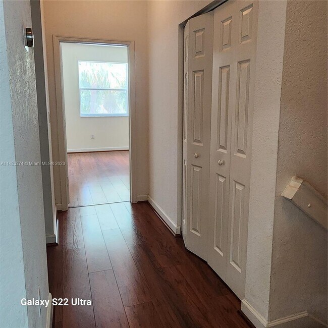 Building Photo - 22120 SW 93rd Pl