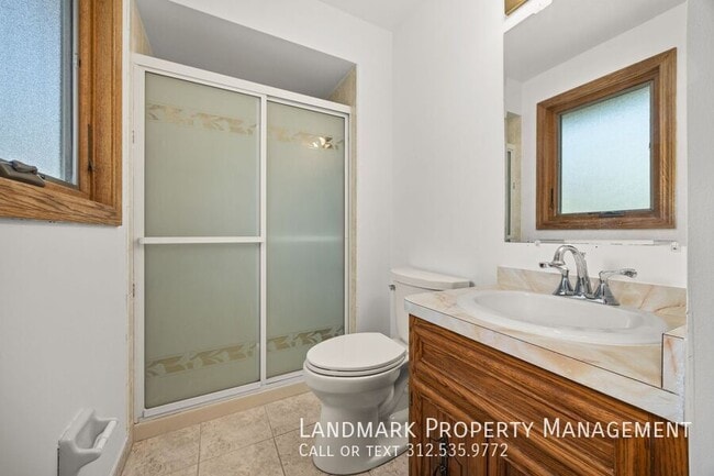 Building Photo - 14518 S Golden Oak Dr