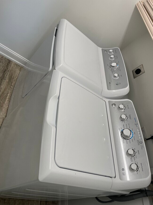 Building Photo - 228 Adams Pointe Blvd