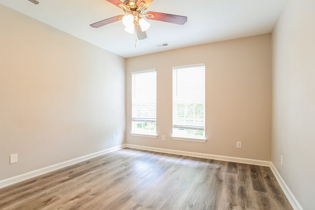 Building Photo - 6319 Gatesville Ln