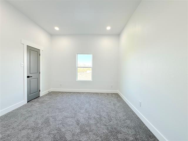 Building Photo - 1505 Fordham Rd