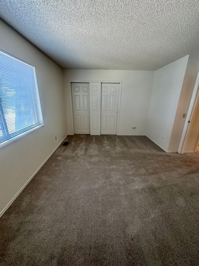 Building Photo - 4710 N Carefree Cir