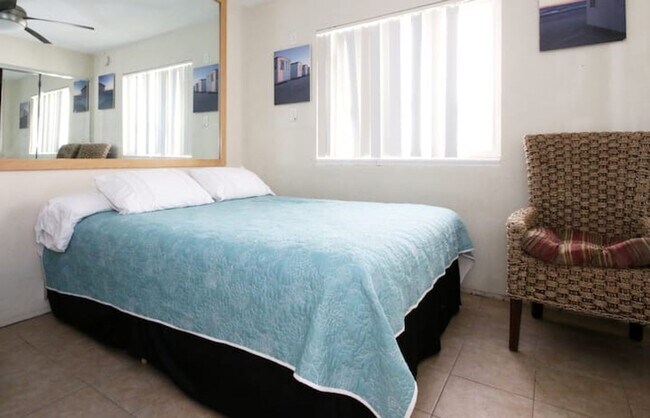 Building Photo - Beach front big duplex. Gustavo Lopez AMSI