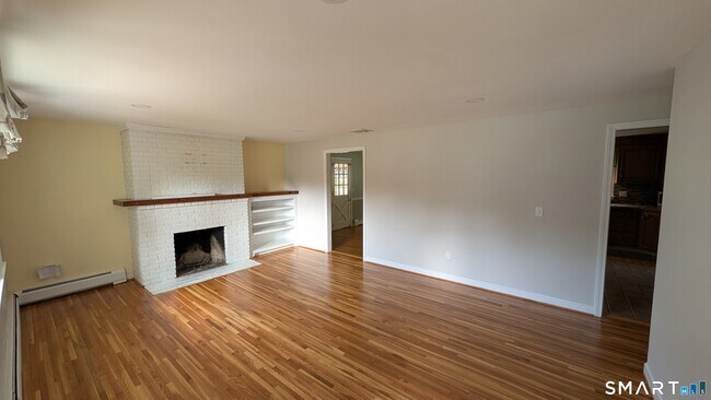 Building Photo - 166 Stevens Ln