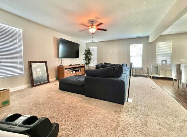 Building Photo - 3085 Margot Ln