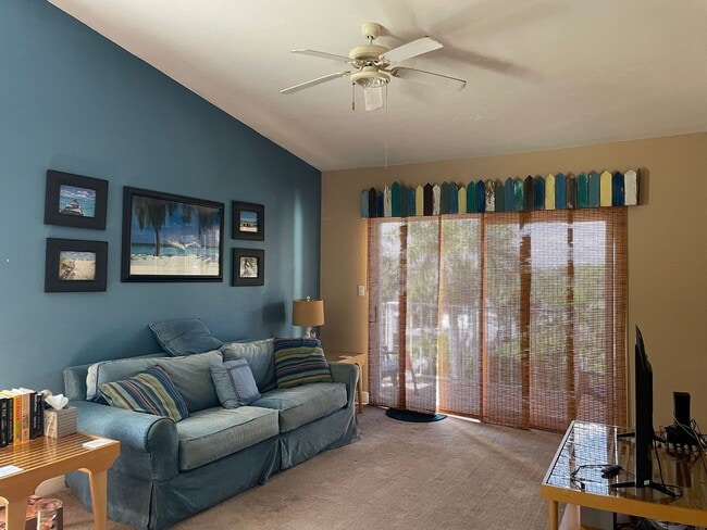 Building Photo - 3rd floor Beach Club Condo in Indialantic, FL!