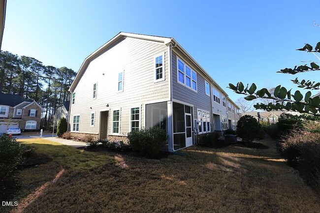 Building Photo - 446 Methven Grove Dr