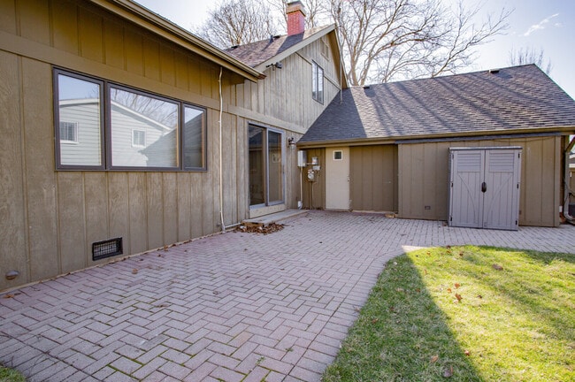 Building Photo - 938 Aberdeen Dr