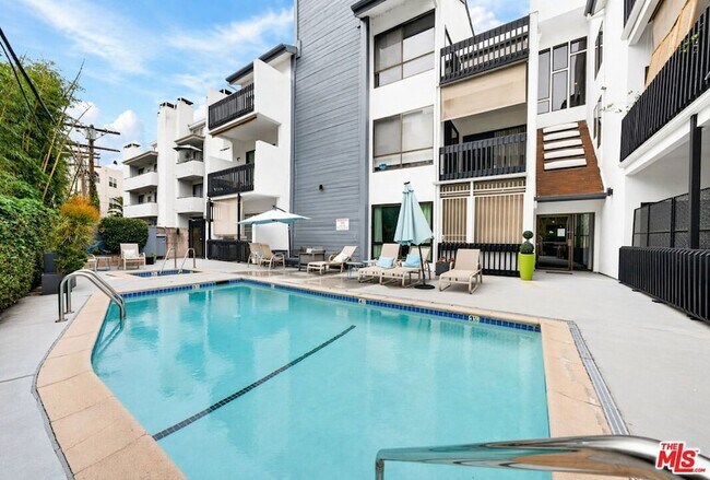 Building Photo - 12030 Valleyheart Dr