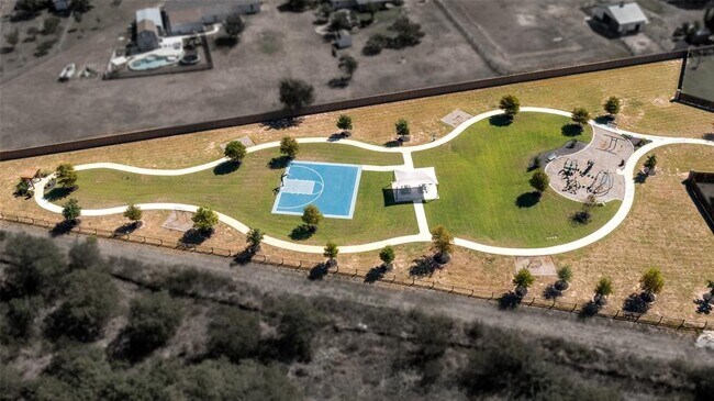 Building Photo - 2950 E Old Settlers Blvd