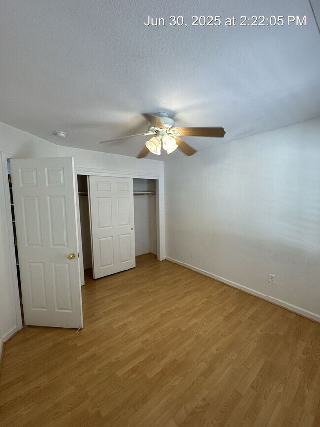Building Photo - 3969
