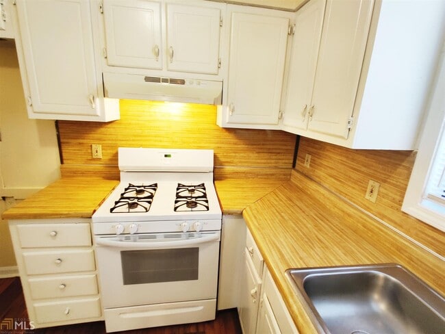 Building Photo - 1455 Belle Meade Ct