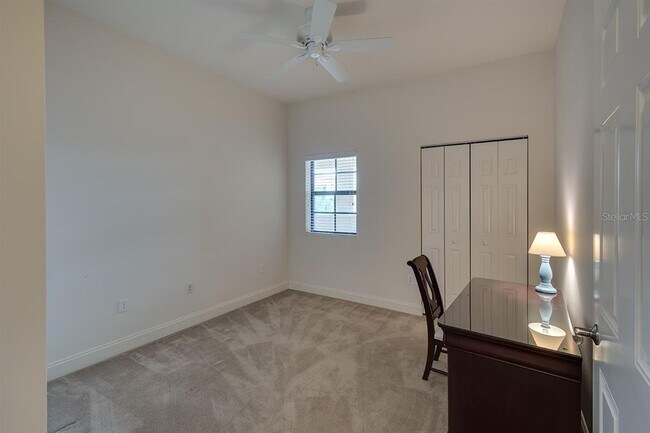 Building Photo - 7702 Lake Vista Ct