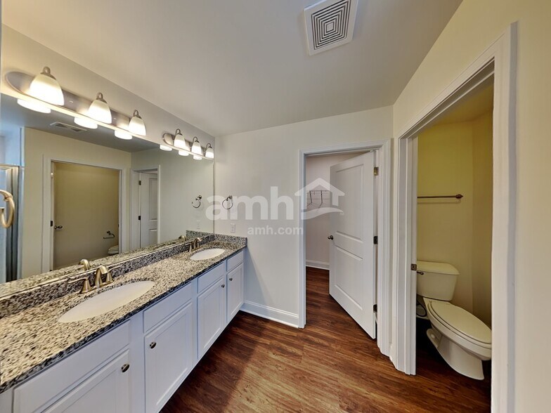 Building Photo - 414 Otter Trail