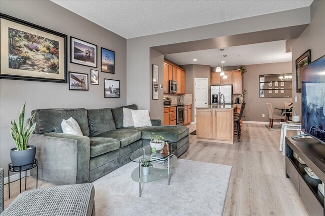 Building Photo - 1960 Commonwealth Blvd