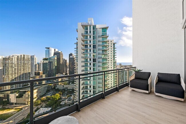 Building Photo - 90 SW 3rd St