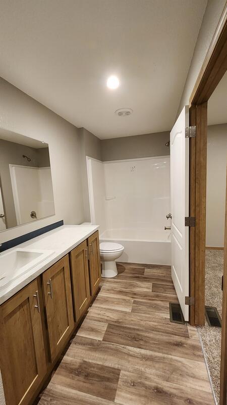 Building Photo - 11 Andreasen Dr