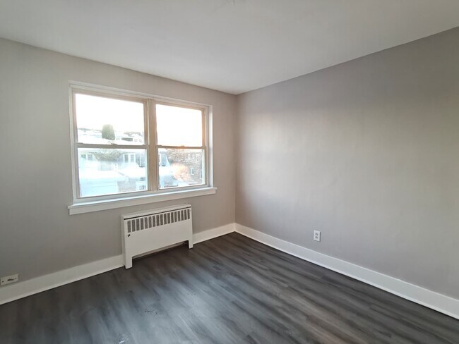 Building Photo - 6760 Blakemore St