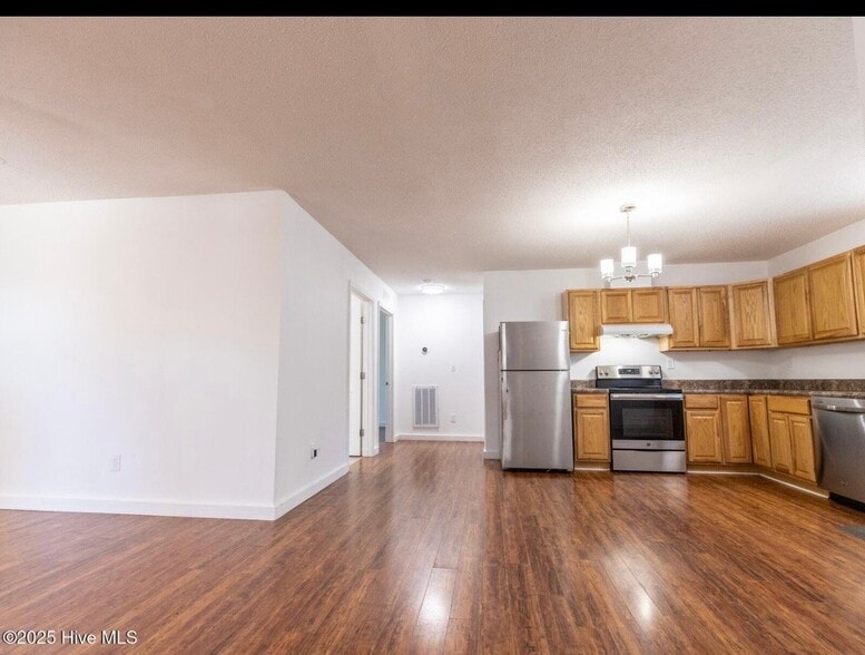 Building Photo - 1309 Corbett St