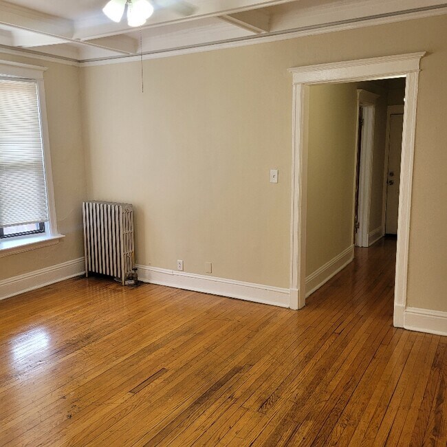 Building Photo - 4319 S Michigan Ave