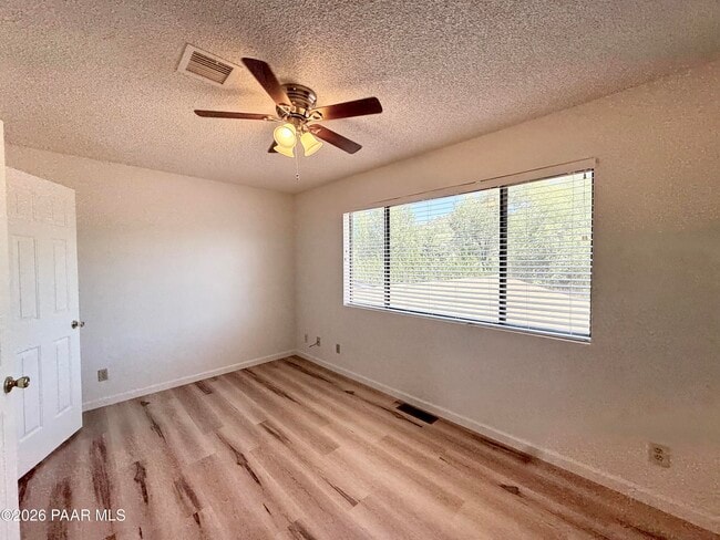 Building Photo - 339 Rim Rock Cir