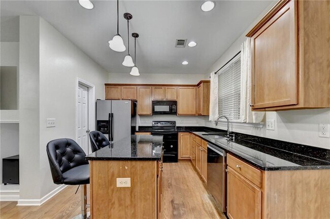 Building Photo - 2602 Pierce Brennen Ct NE