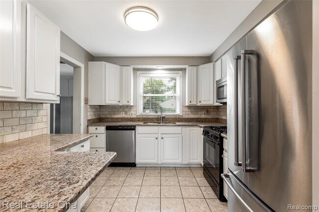 Building Photo - 4313 Berkshire Rd