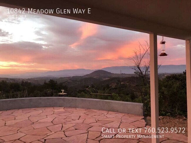 Building Photo - 10842 Meadow Glen Way E