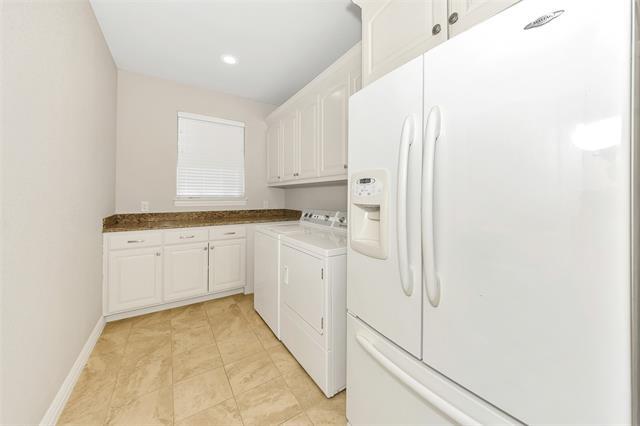 Building Photo - 185 Oyster Bay Ct
