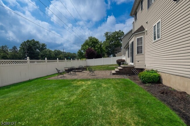 Building Photo - 29 Vocisano Ct