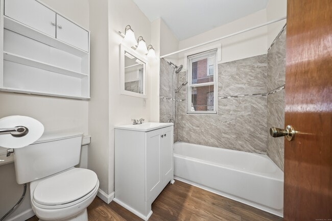 Building Photo - 294 Bellevue St