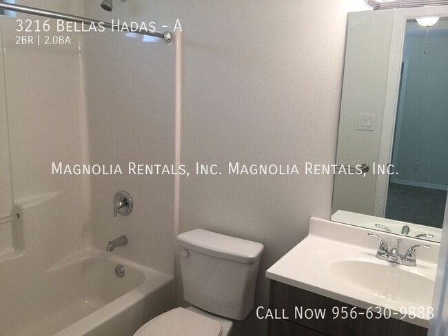 Building Photo - 3216 Bellas Hadas St